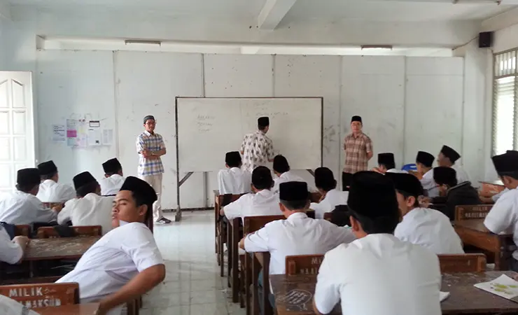 Program Pendidikan Pondok Pesantren Krapyak Yogyakarta