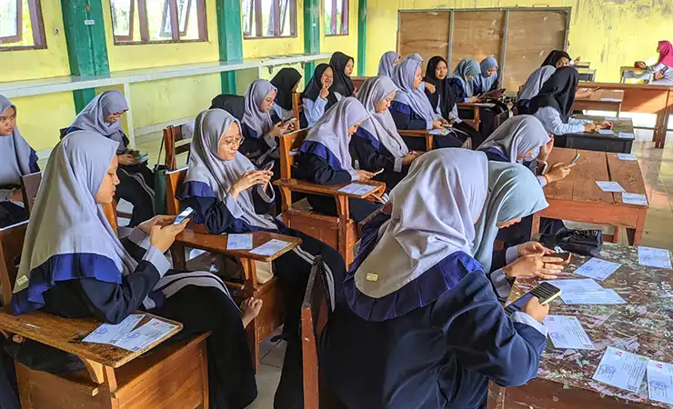 syarat masuk pesantren al muayyad kudus